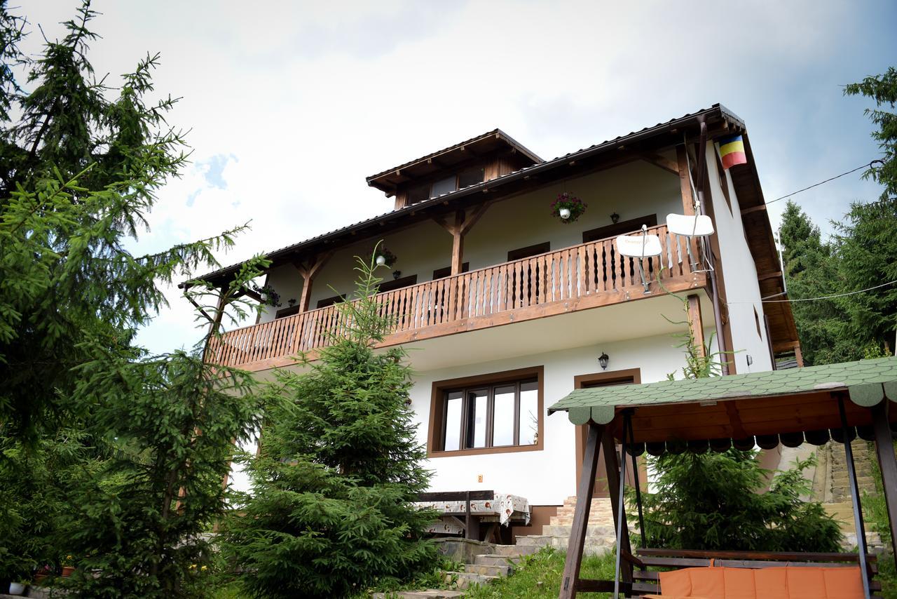 Casa Edy Hotel Colibita Luaran gambar